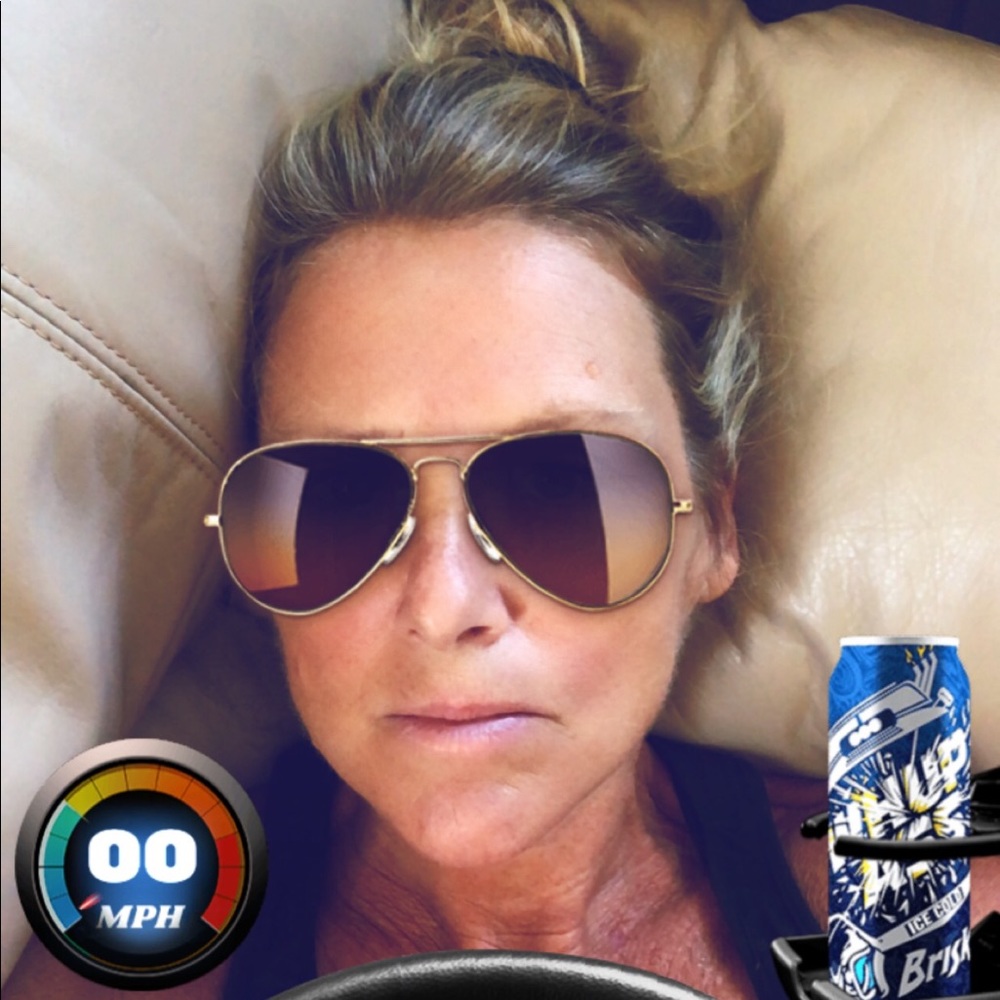 Meet your Posher, Angie